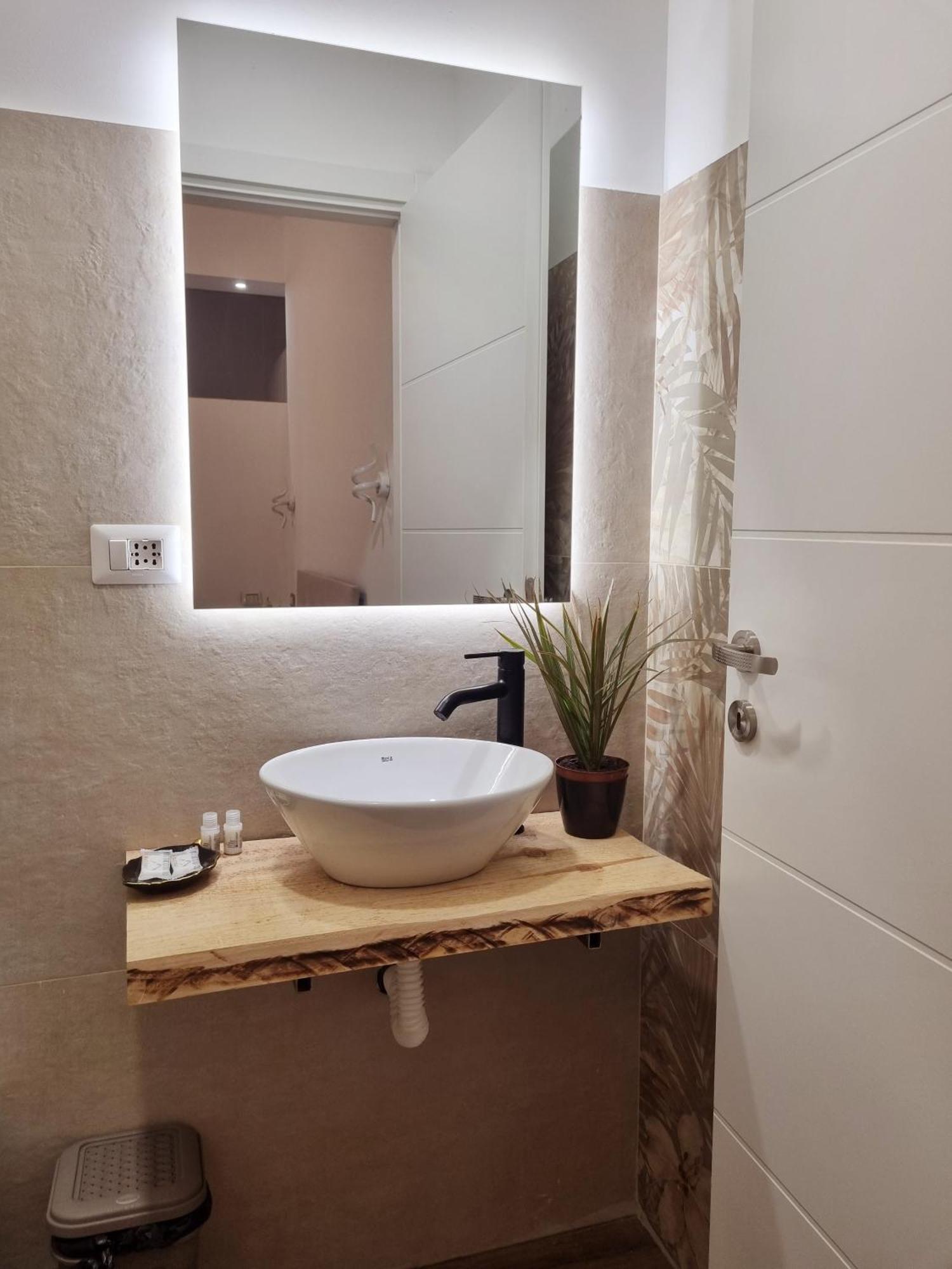 B&B Italo House Opera Εξωτερικό φωτογραφία