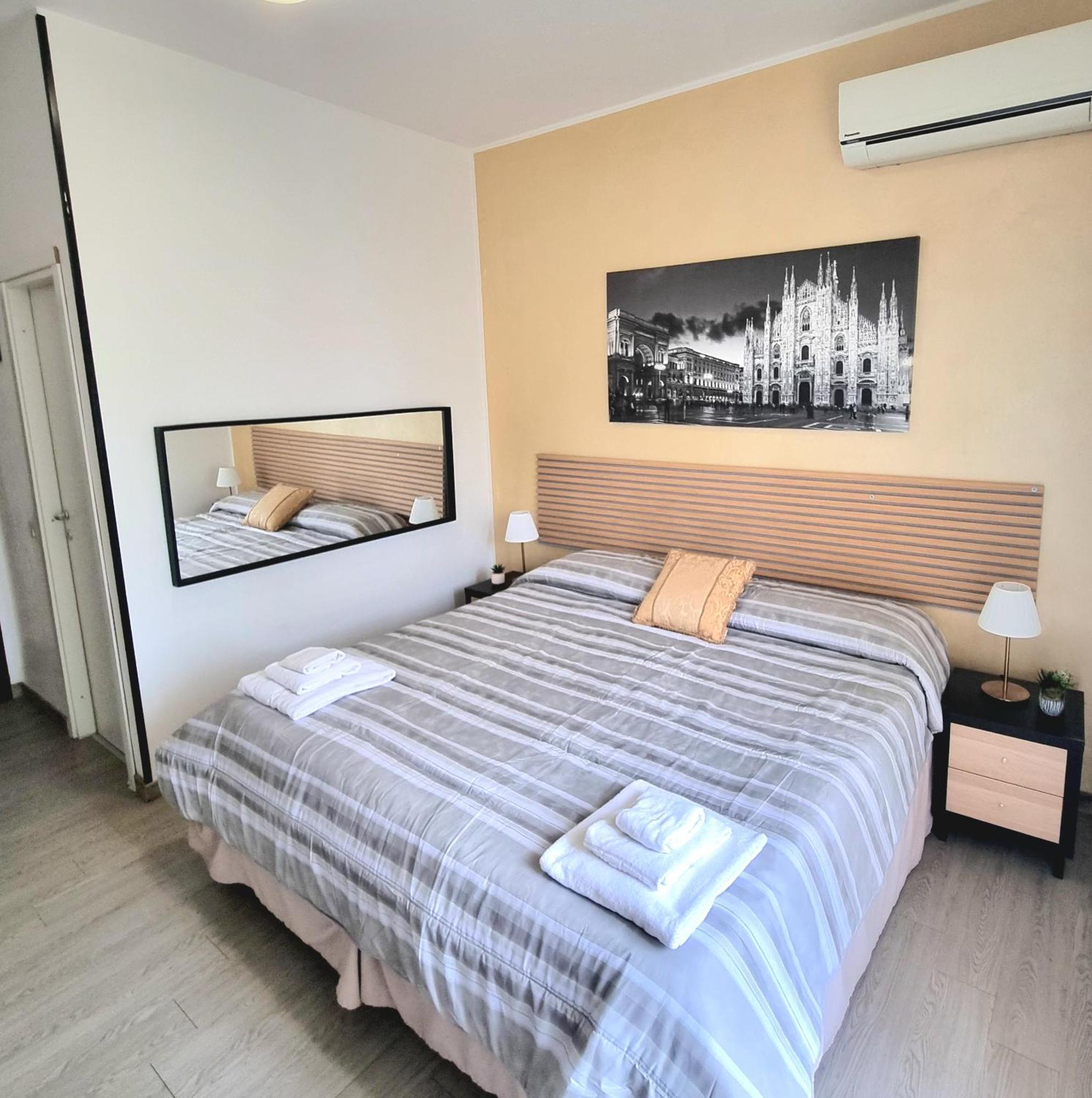 B&B Italo House Opera Εξωτερικό φωτογραφία